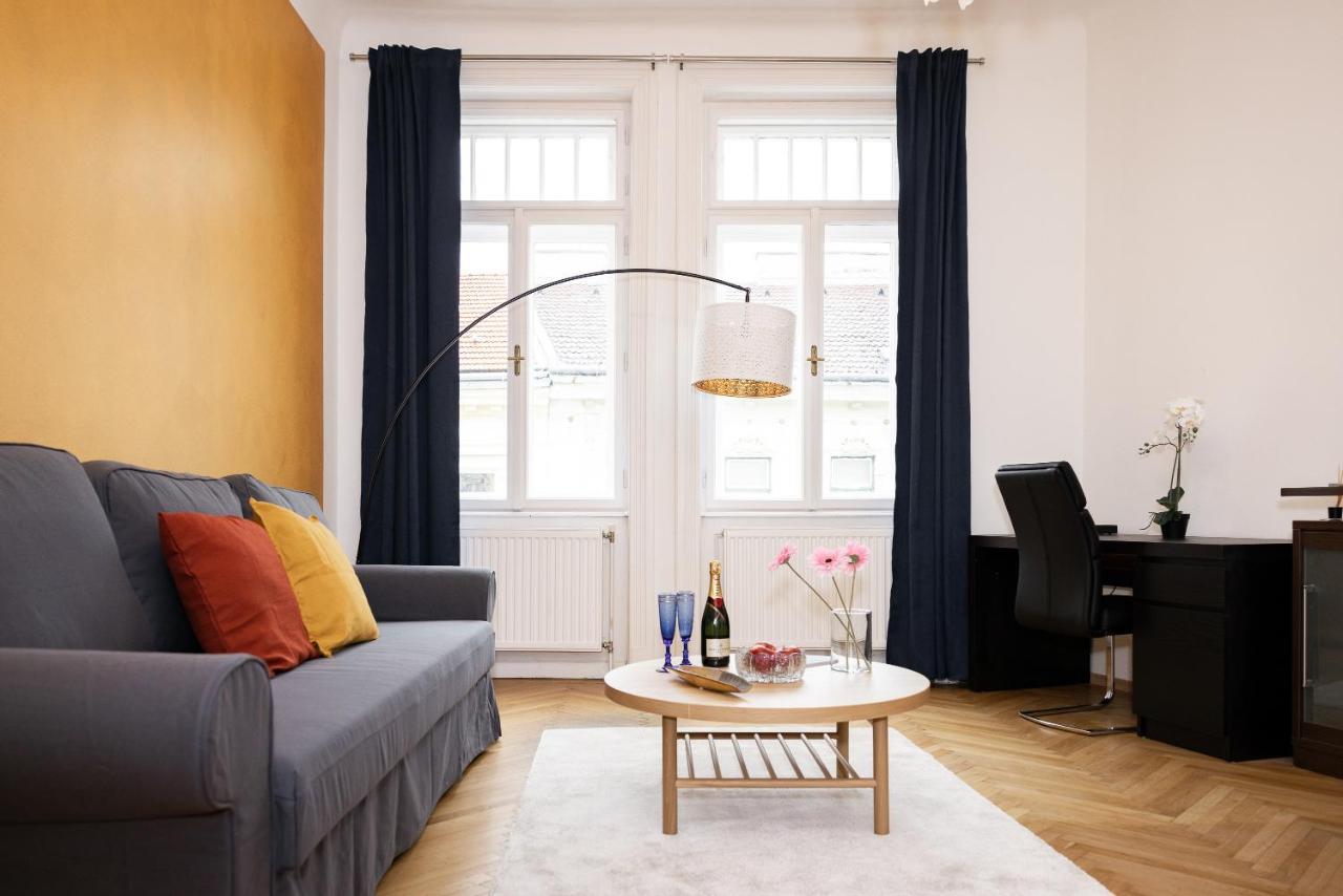 Hideaway Wahring Apartment Виена Екстериор снимка