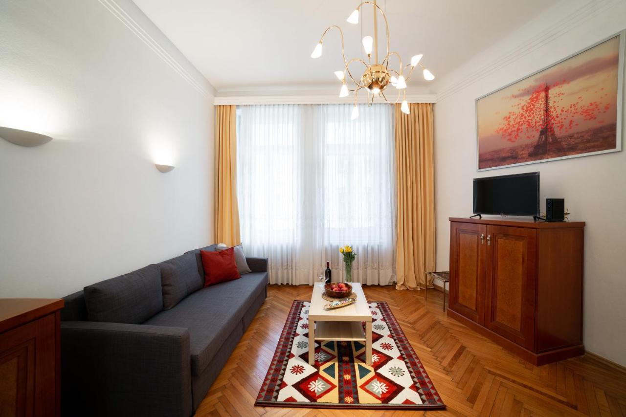 Hideaway Wahring Apartment Виена Екстериор снимка