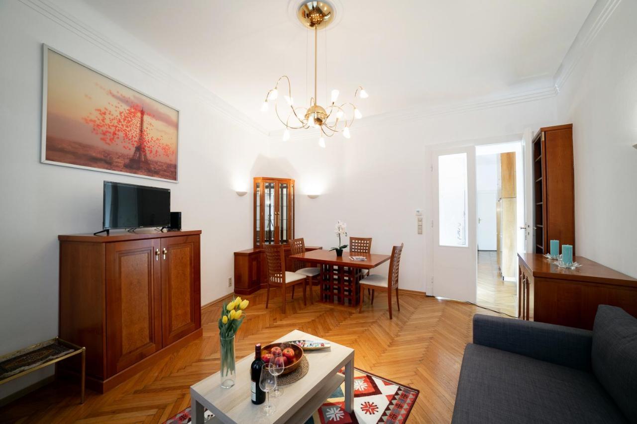 Hideaway Wahring Apartment Виена Екстериор снимка