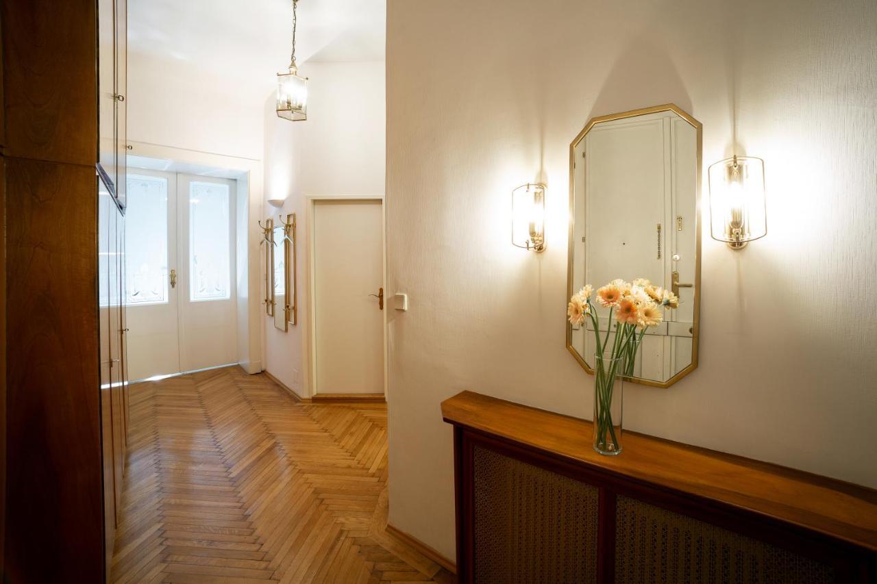Hideaway Wahring Apartment Виена Екстериор снимка