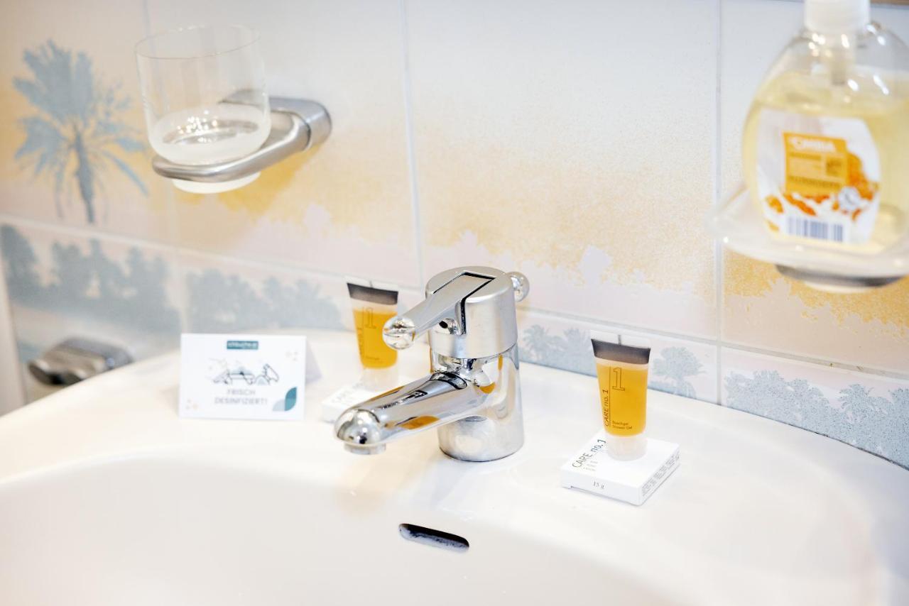 Hideaway Wahring Apartment Виена Екстериор снимка