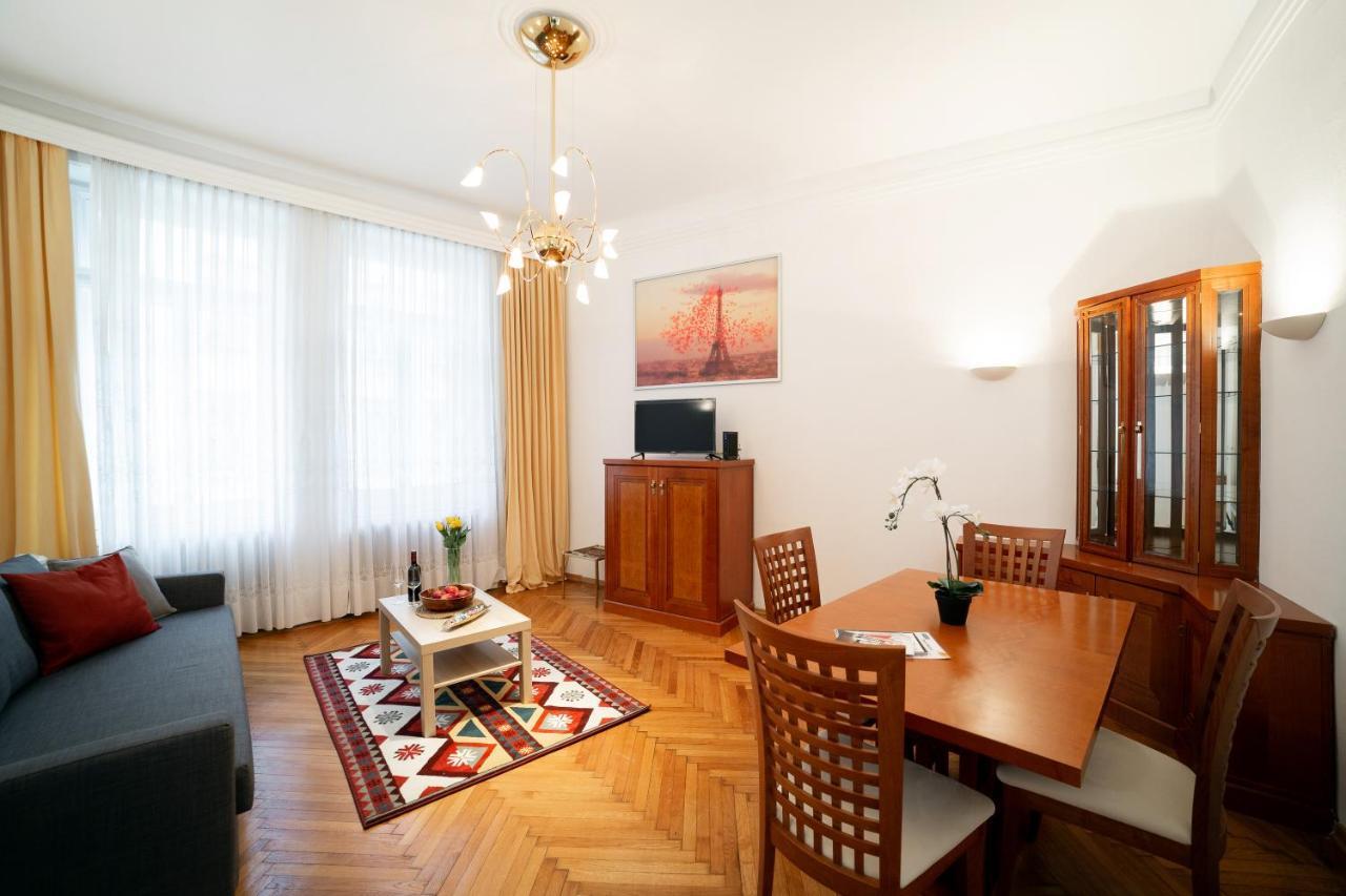 Hideaway Wahring Apartment Виена Екстериор снимка