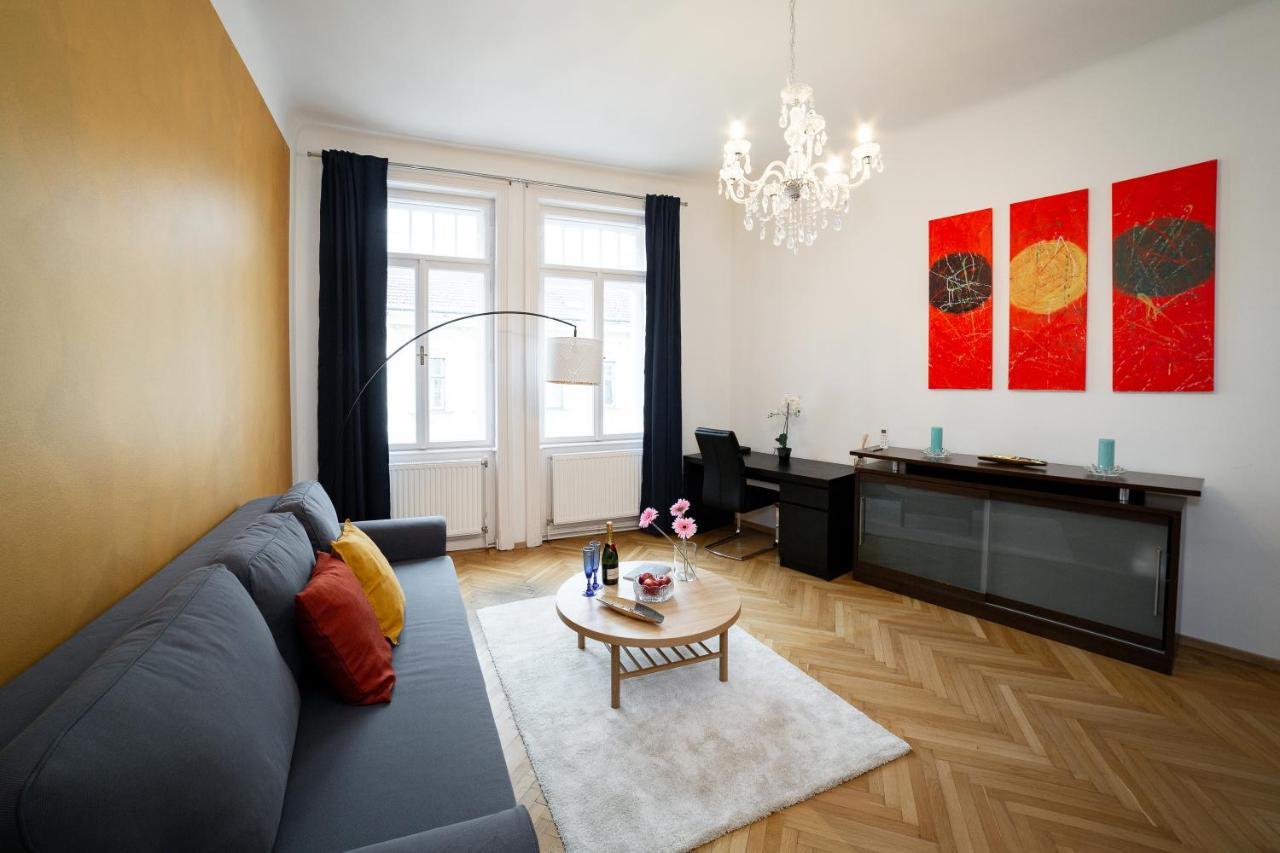 Hideaway Wahring Apartment Виена Екстериор снимка
